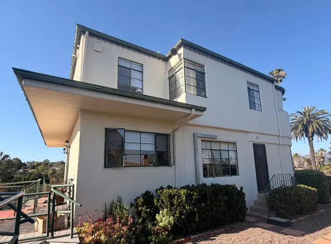 house with old dark green gutters, Atlanta 6-inch K-Style upgrade project